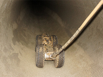Облицовка цементно-песчаным покрытием внутренней поверхности стального трубопровода на улице Монтажная. (ЦПП)